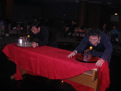 吹乒乓球